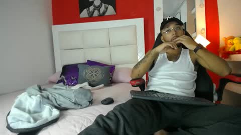 max_sexyhot26 online show from 19, 1, 2025