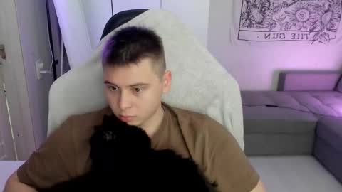 Max online show from 4, 2, 2026