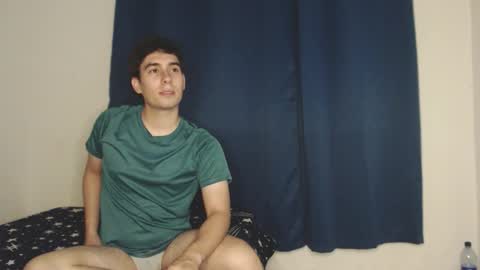 Snapshot of max_snow1616 chatting on 25, 10, 2025 max_snow1616 online show from 25, 10, 2025