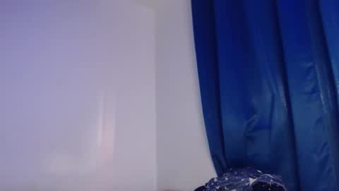 Snapshot of max_snow1616 chatting on 30, 11, 2025 max_snow1616 online show from 30, 11, 2025