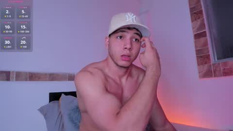 Snapshot of max_valiant1 chatting on 21, 10, 2025 max_valiant1 online show from 21, 10, 2025