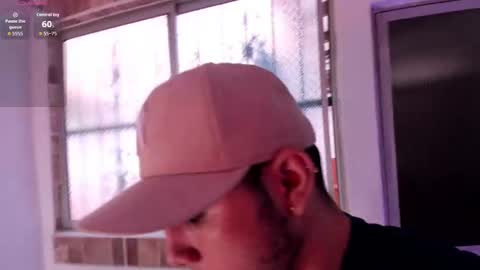 Snapshot of max_valiant1 chatting on 6, 11, 2025 max_valiant1 online show from 6, 11, 2025