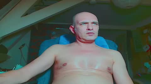 maxhardcore77 online show from 5, 12, 2025