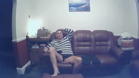 MAX online show from 7, 1, 2025