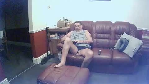 MAX online show from 16, 1, 2025