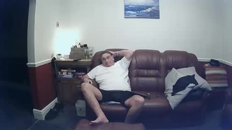 MAX online show from 4, 3, 2025