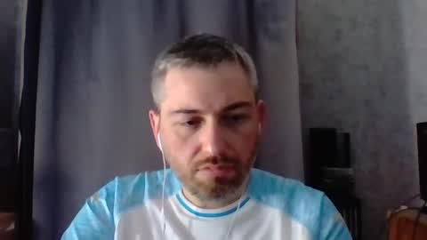 Snapshot of maximefrxx chatting on 17, 6, 2026 Maxime online show from 17, 6, 2026