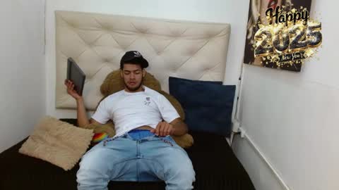 Maximiliano Herrera online show from 3, 1, 2025