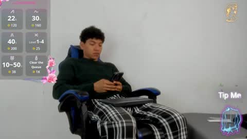 Snapshot of maximiliano_kh4lil chatting on 13, 6, 2026 Maximiliano online show from 13, 6, 2026