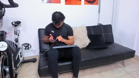 Maximo online show from 26, 11, 2025