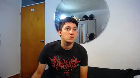 Snapshot of maximo_and_isa chatting on 11, 9, 2025 -- maximo and isa -- online show from 11, 9, 2025