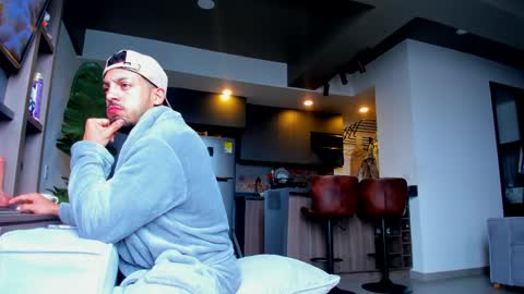 maximo_and_marcelo online show from 9, 4, 2026