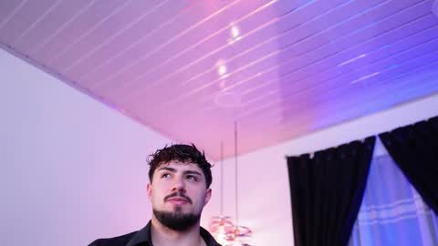 Snapshot of maximo_rodriguez chatting on 2, 2, 2026 Maximo online show from 2, 2, 2026