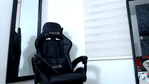 Maximo Sebastian online show from 9, 3, 2025