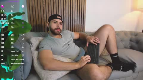 Maximo Wolf online show from 6, 4, 2026