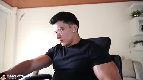 Sebastian online show from 3, 2, 2026