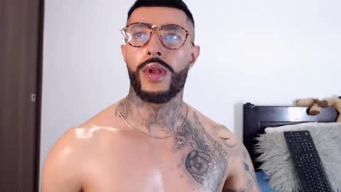 Independent Model online show from 17, 2, 2025