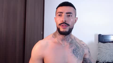 Independent Model online show from 9, 3, 2025