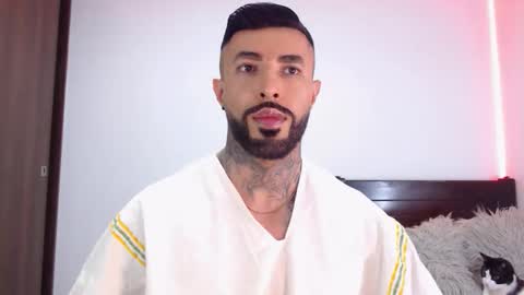 Independent Model online show from 3, 2, 2026