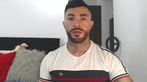 Snapshot of maximus_golden chatting on 13, 5, 2026 Independent Model online show from 13, 5, 2026