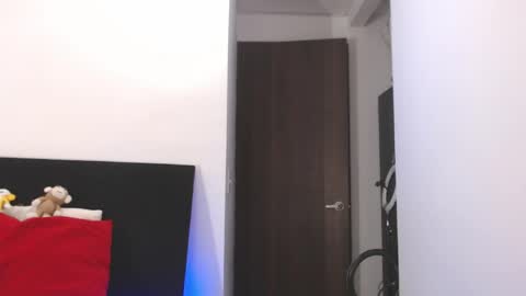 Snapshot of maximus_golden chatting on 15, 5, 2026 Independent Model online show from 15, 5, 2026