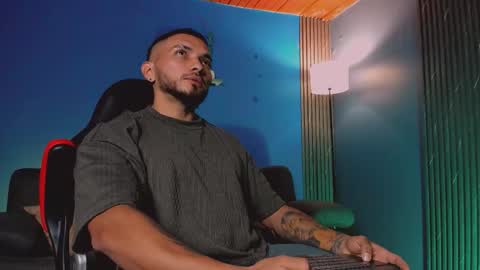 Maximus Clark online show from 8, 1, 2026