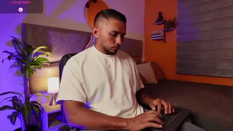 Maximus Clark online show from 24, 7, 2026