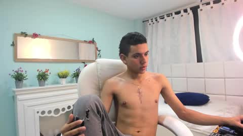 Snapshot of maximuss_19 chatting on 20, 1, 2025 Maximus online show from 20, 1, 2025