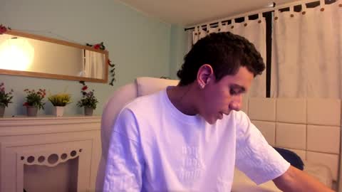 Snapshot of maximuss_19 chatting on 1, 2, 2025 Maximus online show from 1, 2, 2025