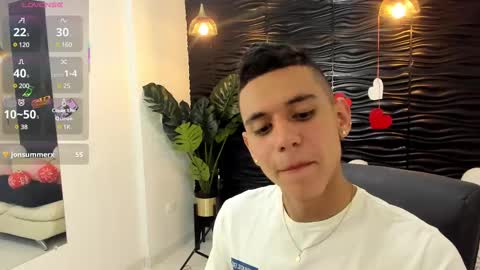 Snapshot of maximuss_19 chatting on 20, 2, 2025 Maximus online show from 20, 2, 2025