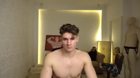 Snapshot of maxkaiden chatting on 17, 2, 2025 MaxKaiden online show from 17, 2, 2025