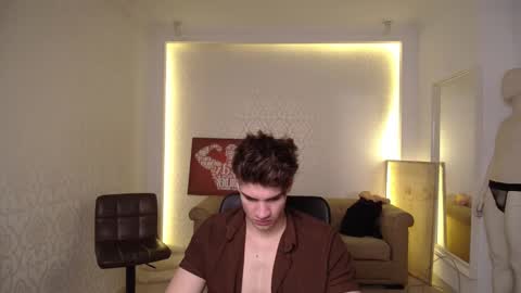 Snapshot of maxkaiden chatting on 19, 2, 2025 MaxKaiden online show from 19, 2, 2025