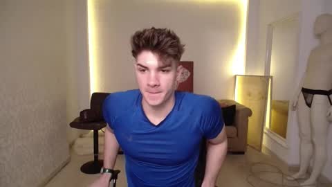 Snapshot of maxkaiden chatting on 26, 2, 2025 MaxKaiden online show from 26, 2, 2025