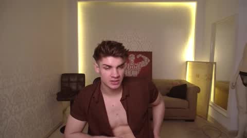 Snapshot of maxkaiden chatting on 28, 2, 2025 MaxKaiden online show from 28, 2, 2025