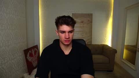 Snapshot of maxkaiden chatting on 2, 10, 2025 MaxKaiden online show from 2, 10, 2025