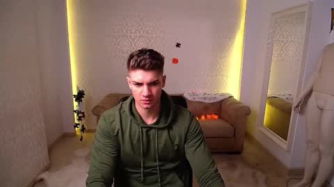 Snapshot of maxkaiden chatting on 19, 10, 2025 MaxKaiden online show from 19, 10, 2025