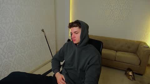 Snapshot of maxkaiden chatting on 22, 11, 2025 MaxKaiden online show from 22, 11, 2025