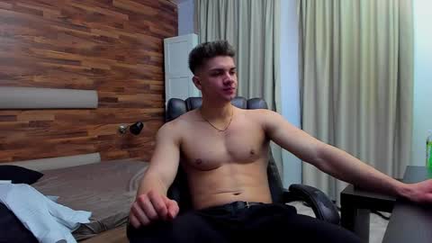 MaxKaiden online show from 14, 3, 2026