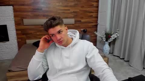 MaxKaiden online show from 17, 3, 2026