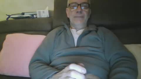 maxou569 online show from 6, 3, 2025