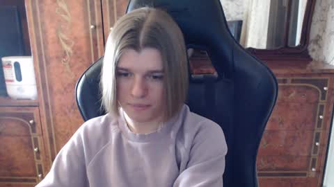 Max online show from 19, 2, 2025