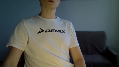 Snapshot of maxrelax90 chatting on 14, 12, 2025 maxrelax90 online show from 14, 12, 2025