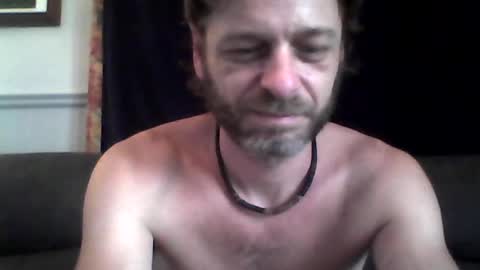 MaxTheWolf online show from 4, 7, 2026