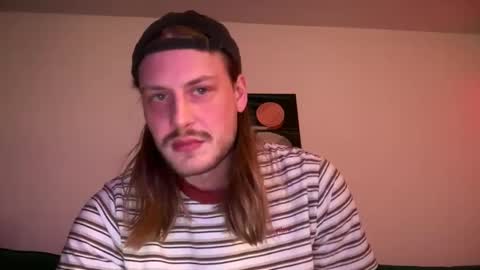 Snapshot of maxwatts95 chatting on 28, 1, 2025 Max Watts online show from 28, 1, 2025