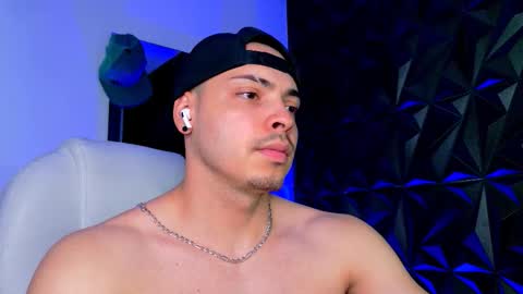 Snapshot of maxwell_dupont chatting on 11, 1, 2026 MAX online show from 11, 1, 2026