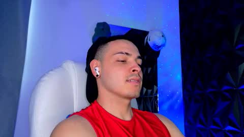 Snapshot of maxwell_dupont chatting on 12, 1, 2026 MAX online show from 12, 1, 2026