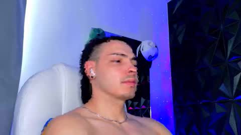 Snapshot of maxwell_dupont chatting on 13, 1, 2026 MAX online show from 13, 1, 2026