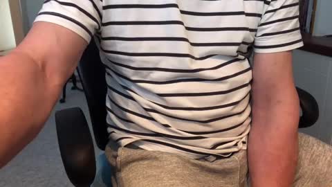 Snapshot of maxx_martin chatting on 11, 12, 2024 Max online show from 11, 12, 2024