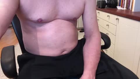 Snapshot of maxx_martin chatting on 27, 2, 2025 Max online show from 27, 2, 2025