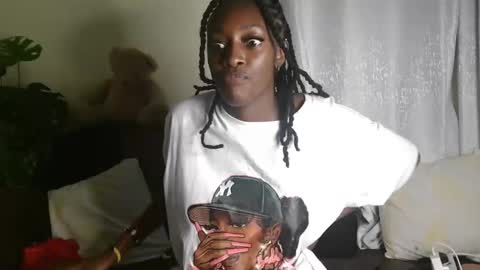 maxxinepetite online show from 17, 9, 2025